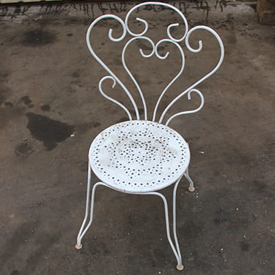 decapage de chaise en metal